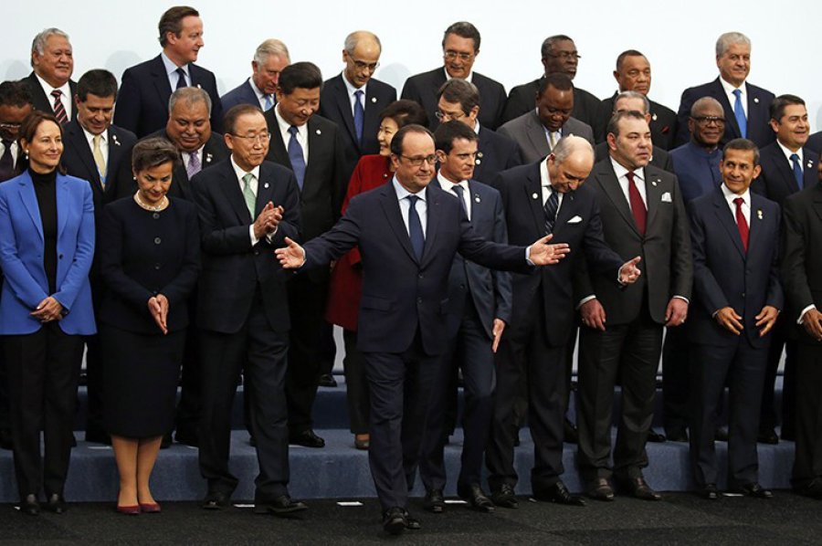 FOTO ACTUALIDAD.RT.COM CUMBRE DE PAR&Iacute;S./ Parte de los mandatarios encabezados por el anfitri&oacute;n Fran&ccedil;ois Hollande.