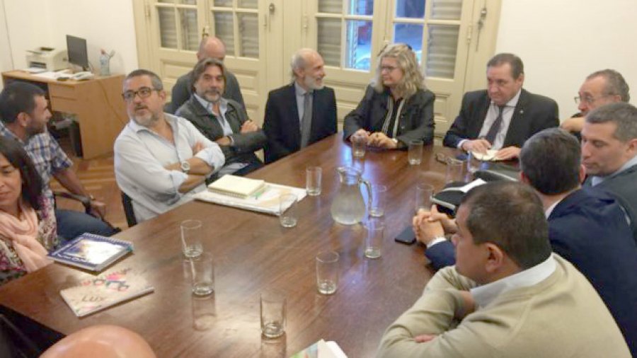 NEGOCIACIÓN. La Provincia espera cerrar hoy la paritaria con los docentes.