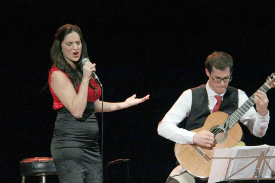 FOTO J. BARRERA DUO./  Daniela Romano y Mauricio Pitich anoche en nuestra ciudad.