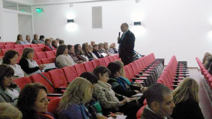 FOTO RIIIE LAZOS./ La actividad de ayer en el Instituto del Profesorado.
