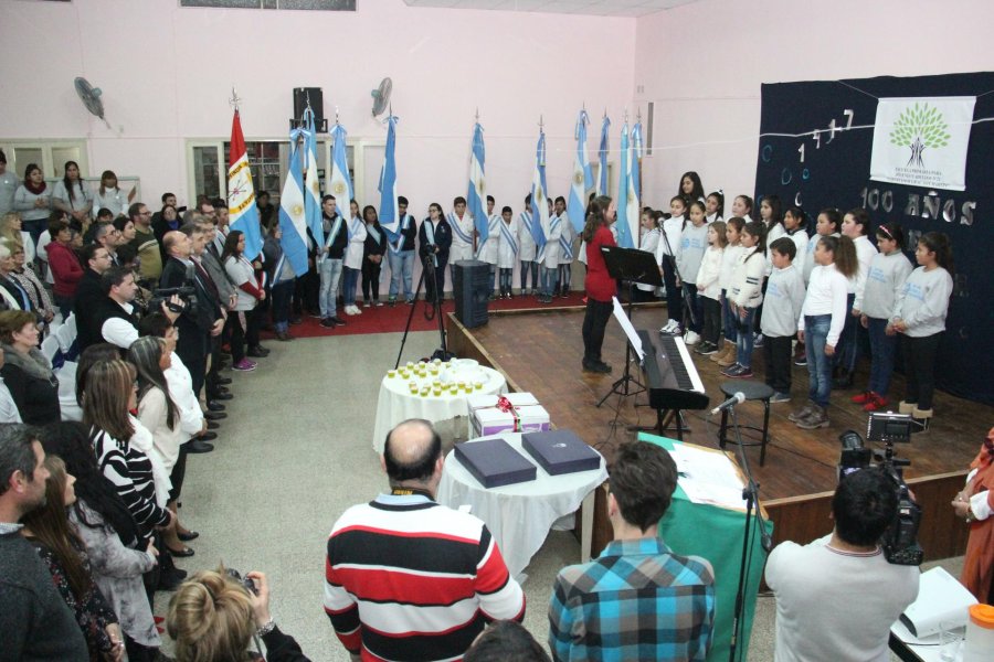 FOTO J. BARRERA CONMEMORACION. Se realiz&oacute; ayer en el sal&oacute;n de actos de la escuela.