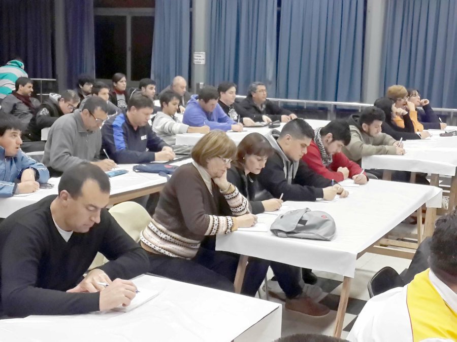 VISTA. Concurrentes a la jornada de apertura. FOTO PRENSA CGT