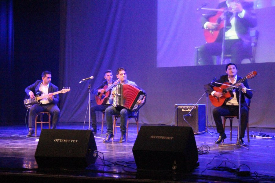 FOTO J. BARRERA// CONCIERTO./ Convoc&oacute; a los amantes de la expresi&oacute;n chamamecera.