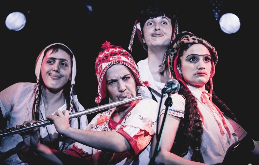 FOTO PRENSA LA MASCARA PROPUESTA. Hoy se realiza la tercera noche del Caf&eacute; Concert.