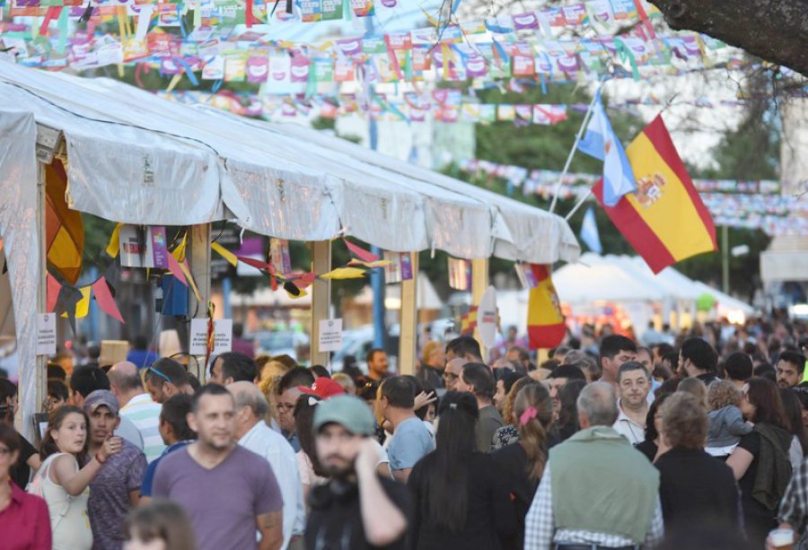 FOTO SCP// FIESTA DE LAS CULTURAS./ La cl&aacute;sica propuesta rafaelina suele convocar una multitud.