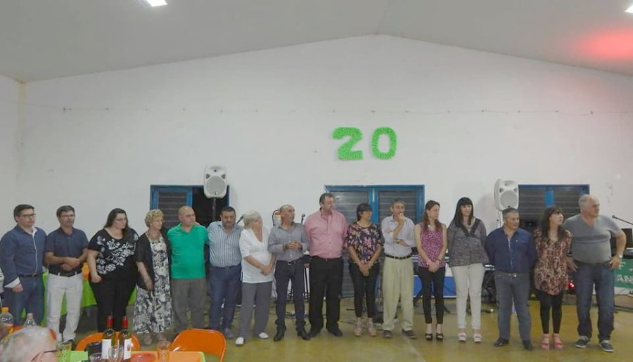 FOTO FACEBOOK OSCAR GAREIS ELENCO./ Los que tienen programa y los que alguna vez formaron parte del staff de FM Sol 90,9.