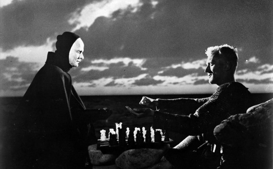 FOTO ARCHIVO// EL SEPTIMO SELLO// Una de las escenas del film que se proyectar&aacute; el domingo.