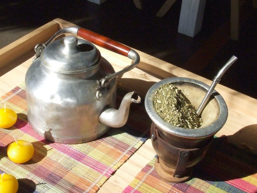 FOTO ARCHIVO// MATE./ El gran compa&ntilde;ero para gente de todas las edades.