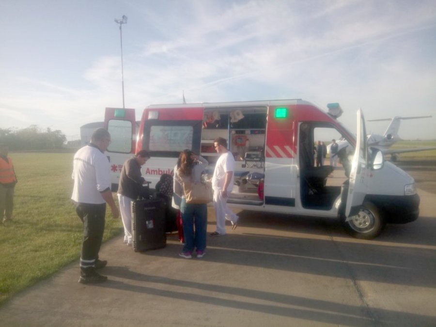 FOTO LT28 RADIO RAFAELA AERODROMO. Llegaron aviones para trasladar con rápidez los órganos a distintas ciudades.  AMBULANCIA. Trasladó órganos desde el Hospital hacia el aeródromo.