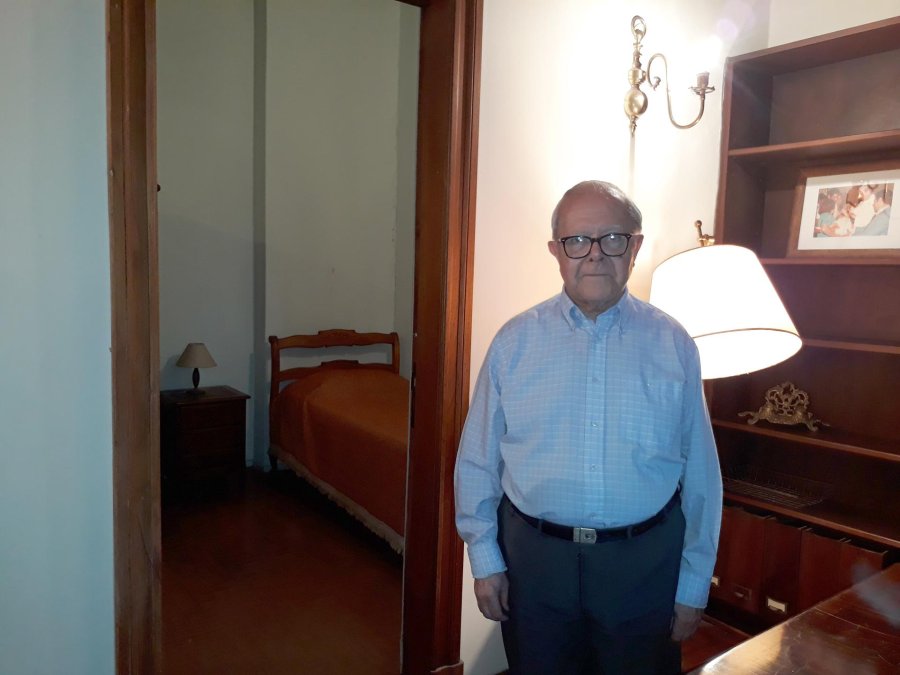 FOTOS EHG SCANNONE./ En la habitaci&oacute;n donde vivi&oacute; Bergoglio 17 a&ntilde;os en San Miguel, hoy convertida en museo.