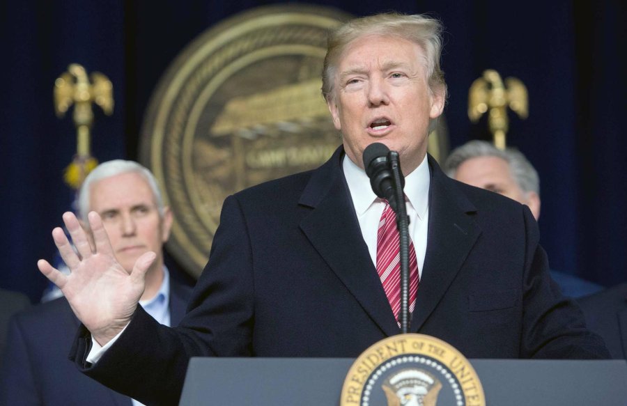 FOTO AFP-NA TRUMP./ Ayer en Camp David.