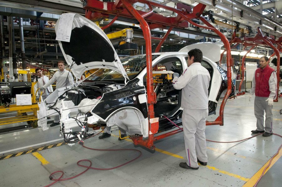 FOTO ARCHIVO AUTOS. Gran parte lo exportan a nuestro pa&iacute;s.