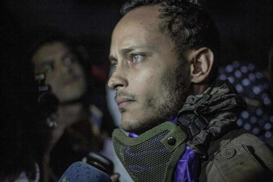 FOTO AFP-NA PEREZ. Muri&oacute; junto a los miembros de su grupo rebelde.