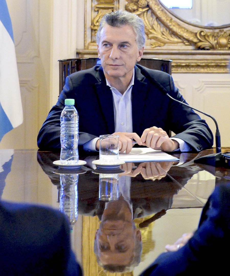 FOTO ARCHIVO  MACRI. Encerrado en el laberinto del Gobierno sin encontrar la salida a la crisis.