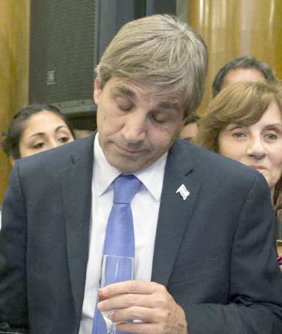 FOTO ARCHIVO NA CAPUTO. Debe ir al Congreso a explicar el endeudamiento del pa&iacute;s y de su situaci&oacute;n personal.