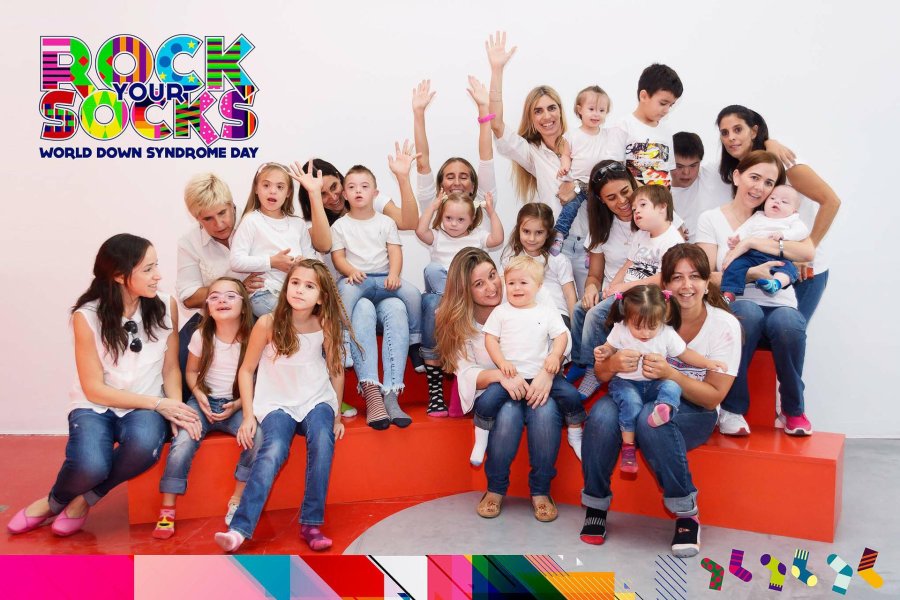 ROCK YOUR SOCKS./ Tal es el nombre  que recibe la campa&ntilde;a internacional.
