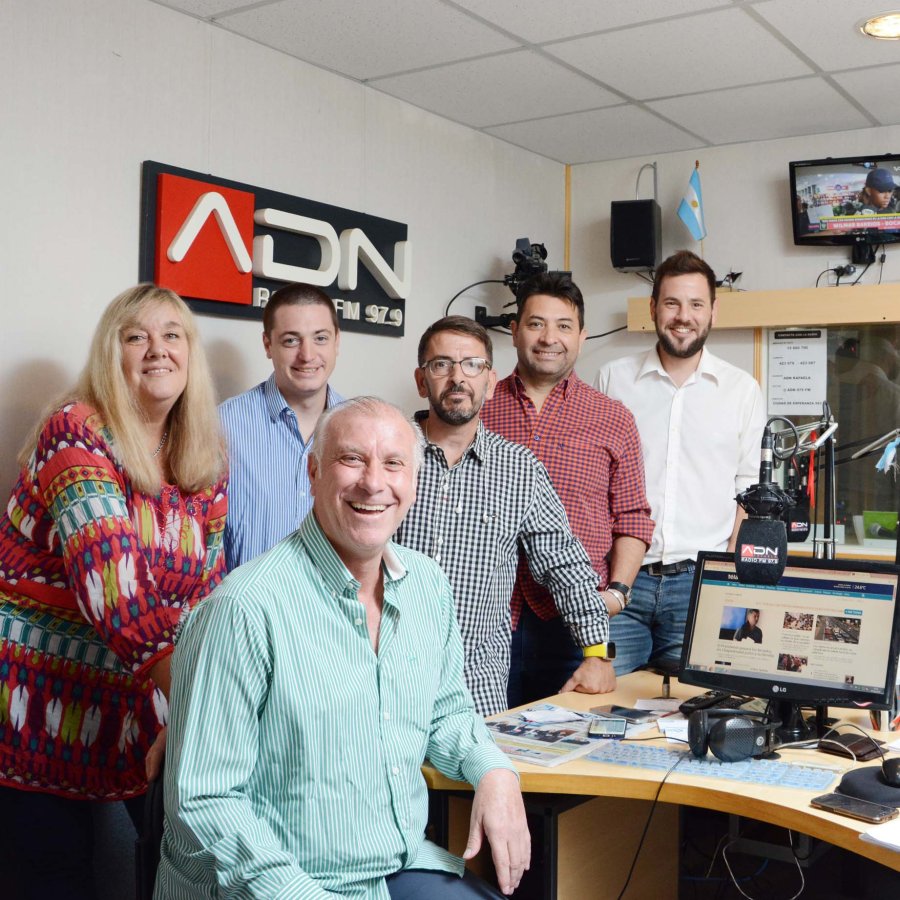 FOTO M. LIOTTA// LA MA&Ntilde;ANA./ El equipo matutino de Radio ADN.