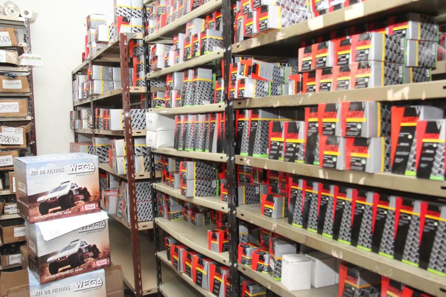 FOTO JORGE BARRERA REPUESTOS. La oferta es muy variada por la extensa cantidad de art&iacute;culos.