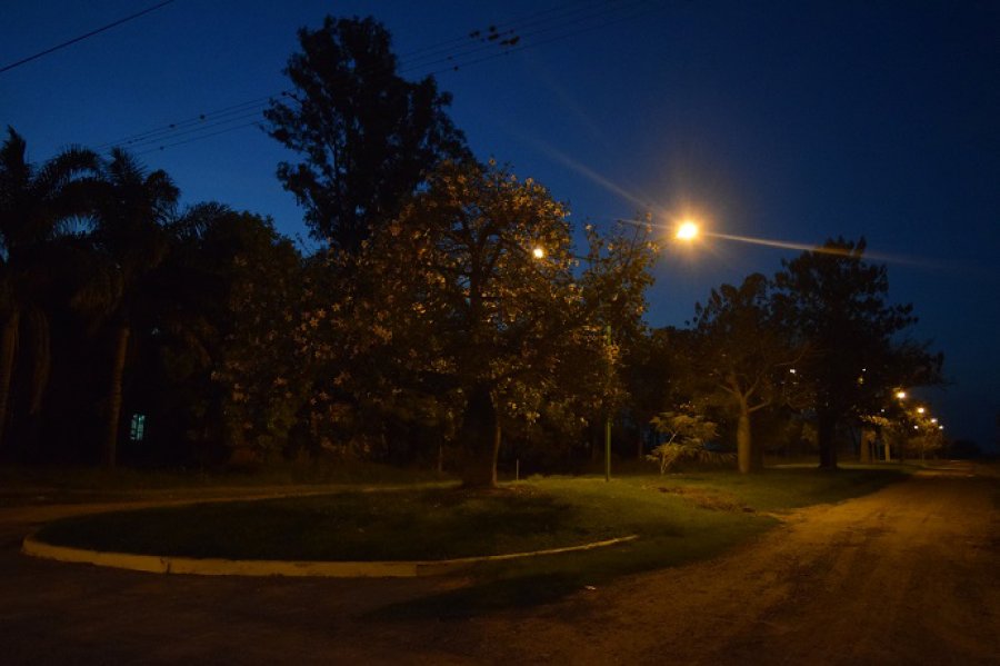 FOTO PRENSA COMUNA// ILUMINACION./ Una de las arterias lehmenses reacondicionadas.