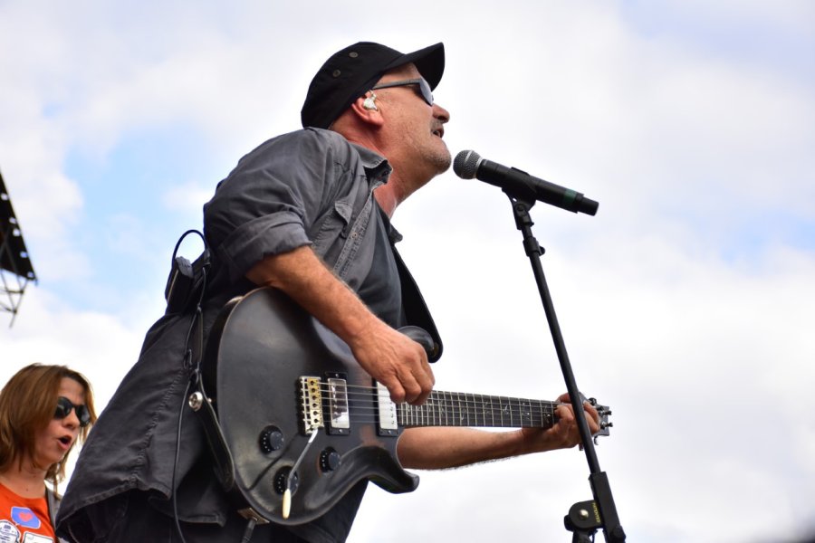 ARCHIVO G. SANCHEZ SIEMPRE PRESENTES. Las Pelotas nunca faltan a la fiesta del Cosqu&iacute;n Rock.