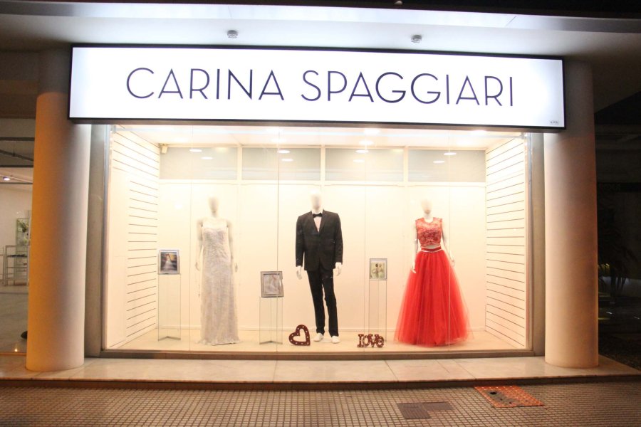 FOTO J. BARRERA// NUEVO LOCAL./ Más espacio, igual de coqueto y con la fina atención de siempre. CARINA SPAGGIARI./ Ya espera a su apreciada clientela en Bv. Roca 175.