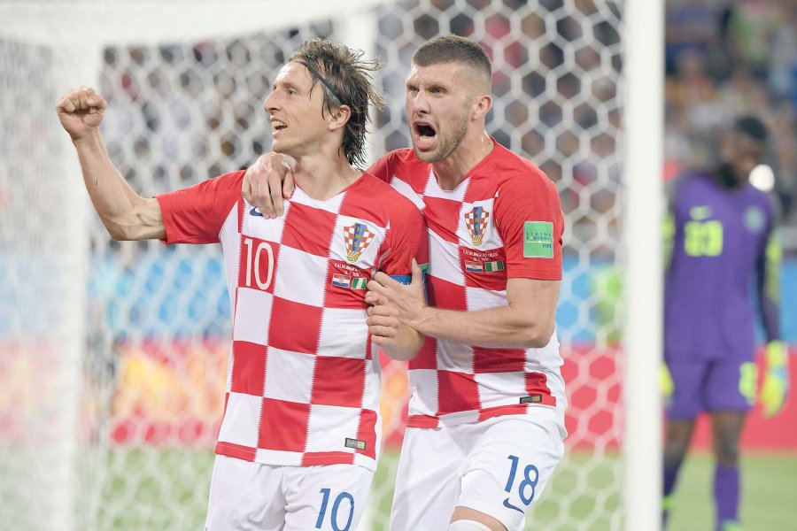 FOTO NA EL SEGUNDO. Luka Modric lo anot&oacute; de penal.