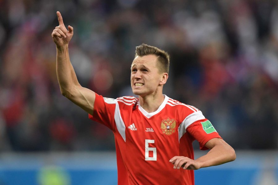 FOTO NA CASI ADENTRO. Rusia venci&oacute; a Egipto y acaricia la clasificaci&oacute;n.  DIO LA NOTA. Jap&oacute;n debut&oacute; con victoria ante la Colombia de Pekerman.