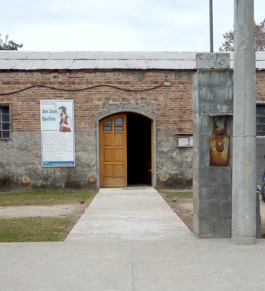FOTO ARCHIVO FACHADA./ La capilla est&aacute; ubicada en calle Lugones 204.