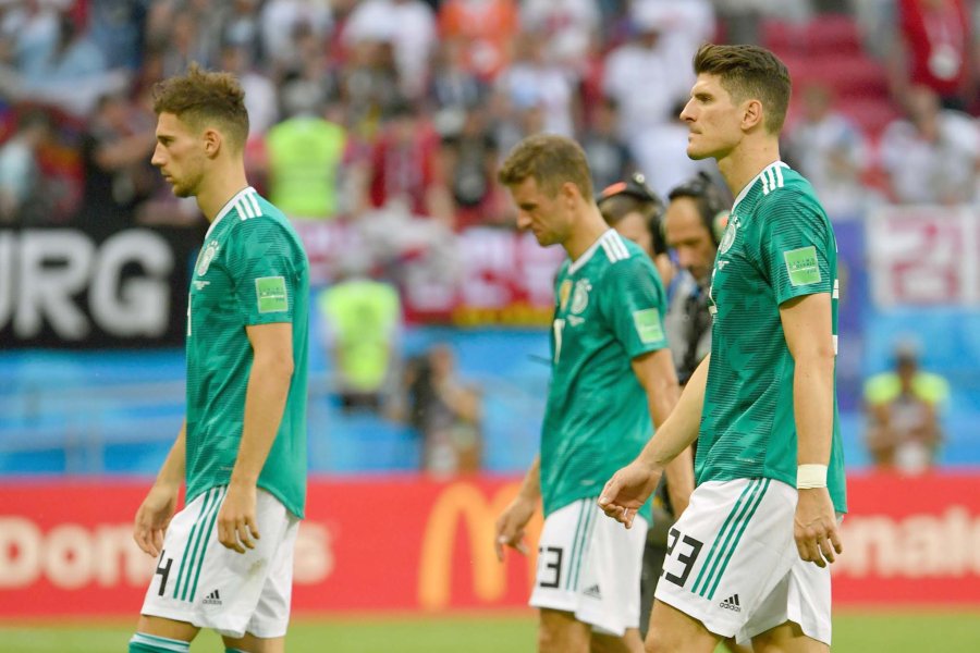 FOTO NA GANO EL GRUPO. Brasil venció a Serbia y enfrentará a México.  SORPRESA MUNDIAL. Alemania cayó ante Corea y quedó eliminada.