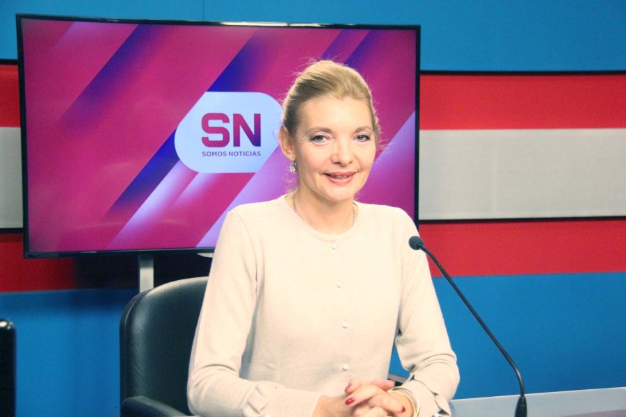 FOTO J. BARRERA ULTIMO DIA. Virginia, minutos antes de iniciar su programa que condujo junto a Adri&aacute;n Bergesse.