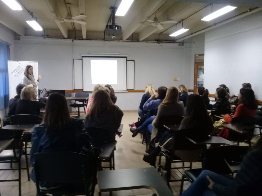 FOTO PRENSA ESCUELA DE LA PLAZA// CHARLA./ Estupenda respuesta de los padres del  establecimiento.