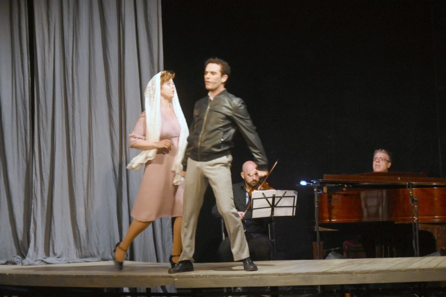 FOTO M. LIOTTA DOS FUNCIONES./ Se present&oacute; en el aula C del Complejo del Viejo Mercado.