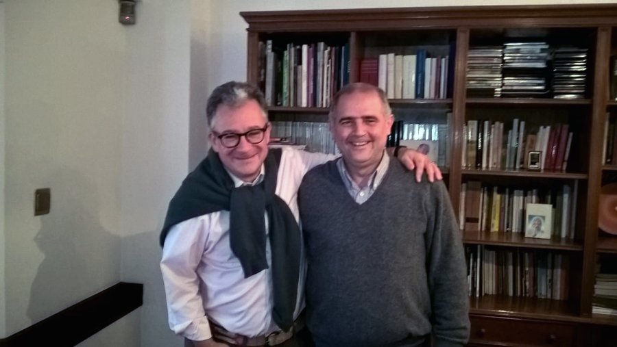 FOTO AB EN BUENOS AIRES./ Austen Ivereigh y Alejandro Bonet.