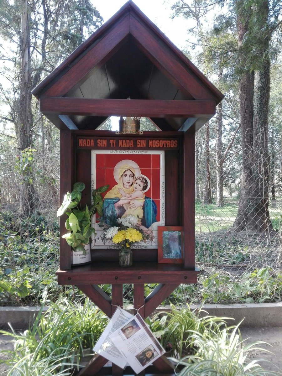 ERMITA./ Est&aacute; ubicada en el Bosquecito Besaccia.