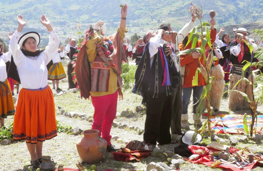 CARNAVAL ANDINO.// Una exhibici&oacute;n de la cultura colla y fiesta de integraci&oacute;n.