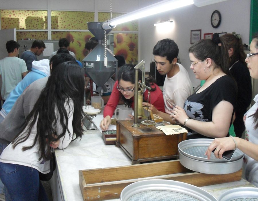 FOTO ARCHIVO// PERITO CLASIFICADOR DE CEREALES./ En poco tiempo se iniciar&aacute; el dictado de un nuevo curso.