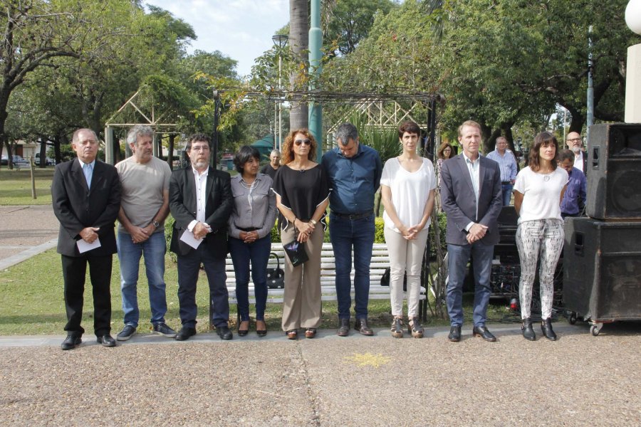 FOTO F. MELCHIORI// ACTO./ Las autoridades que presidieron la ceremonia de ayer por la ma&ntilde;ana.