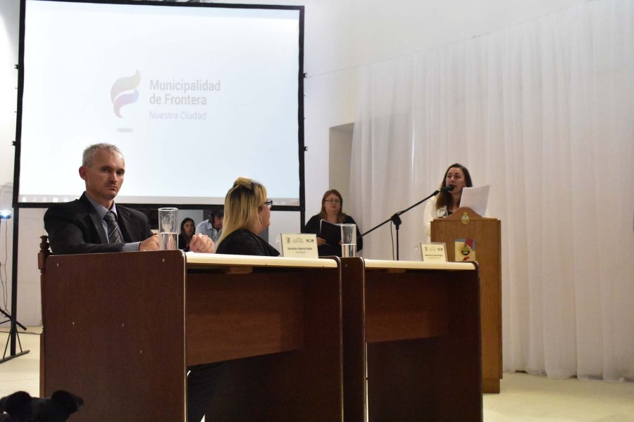 FOTO PRENSA MUNICIPALIDAD// MENSAJE./ La titular del Ejecutivo local rindiendo cuenta ante los ediles.