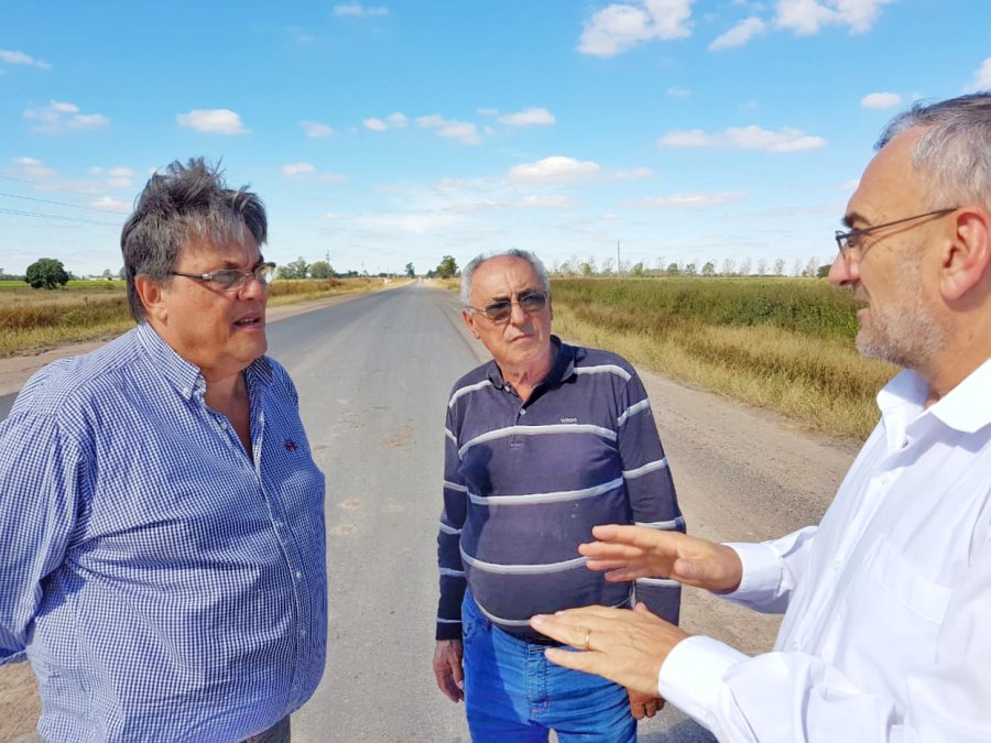 PRENSA AC// RECORRIDA. Las autoridades visitando la esperada obra.