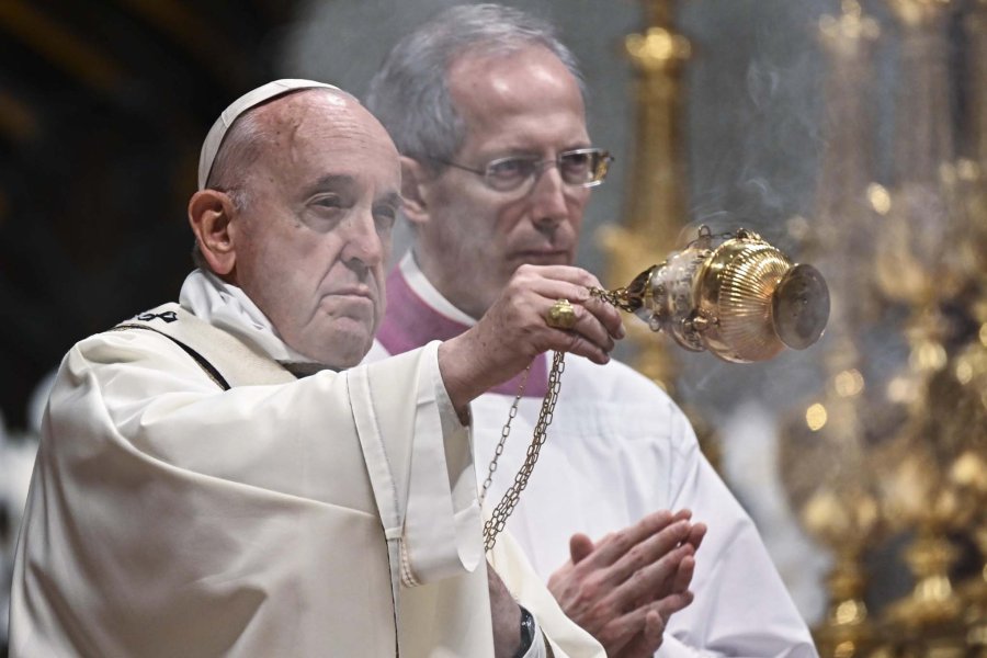 FOTO NA// PAPA FRANCISCO./ Ayer, durante la Vigilia Pascual.