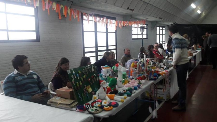 FOTO PRENSA COMUNA// RECORRIDO./ El grupo posando frente a uno de los templos visitados. FERIA./ Imagen capturada en la realización de 2018.