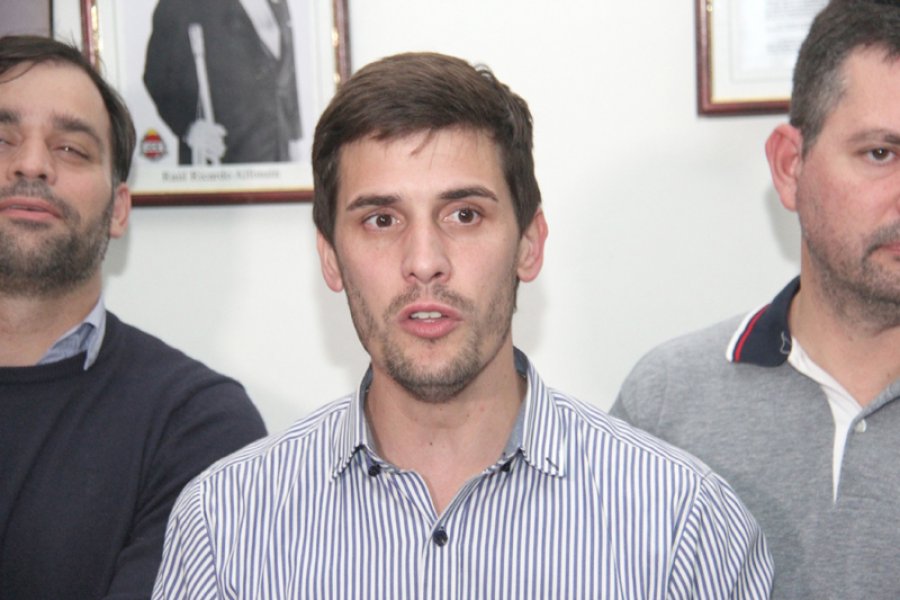 FOTO J. BARRERA TERCETO. Castellano, Muriel y Viotti en la definición.