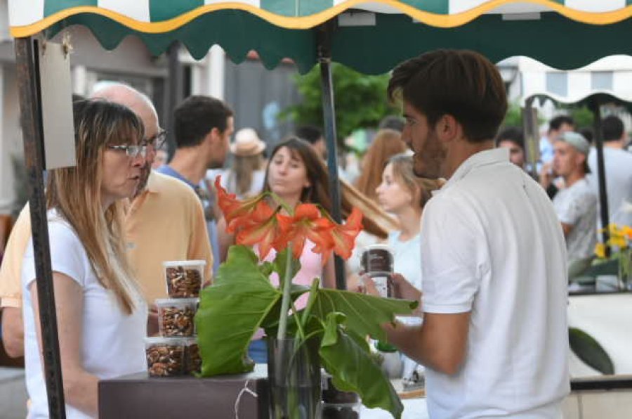 FOTO CP// FERIA SIN TACC//Fue reprogramada para el pr&oacute;ximo s&aacute;bado, 11 de mayo.