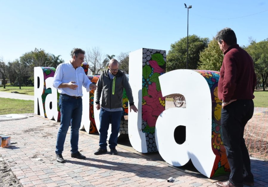FOTO CP// GIGANTOGRAFIAS./ Dan la bienvenida en el sector sur de la ciudad.