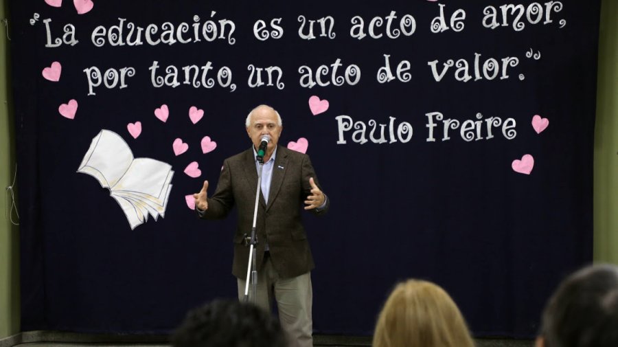 FOTO SCS// MIGUEL LlIFSCHITZ// El Gobernador durante su mensaje.