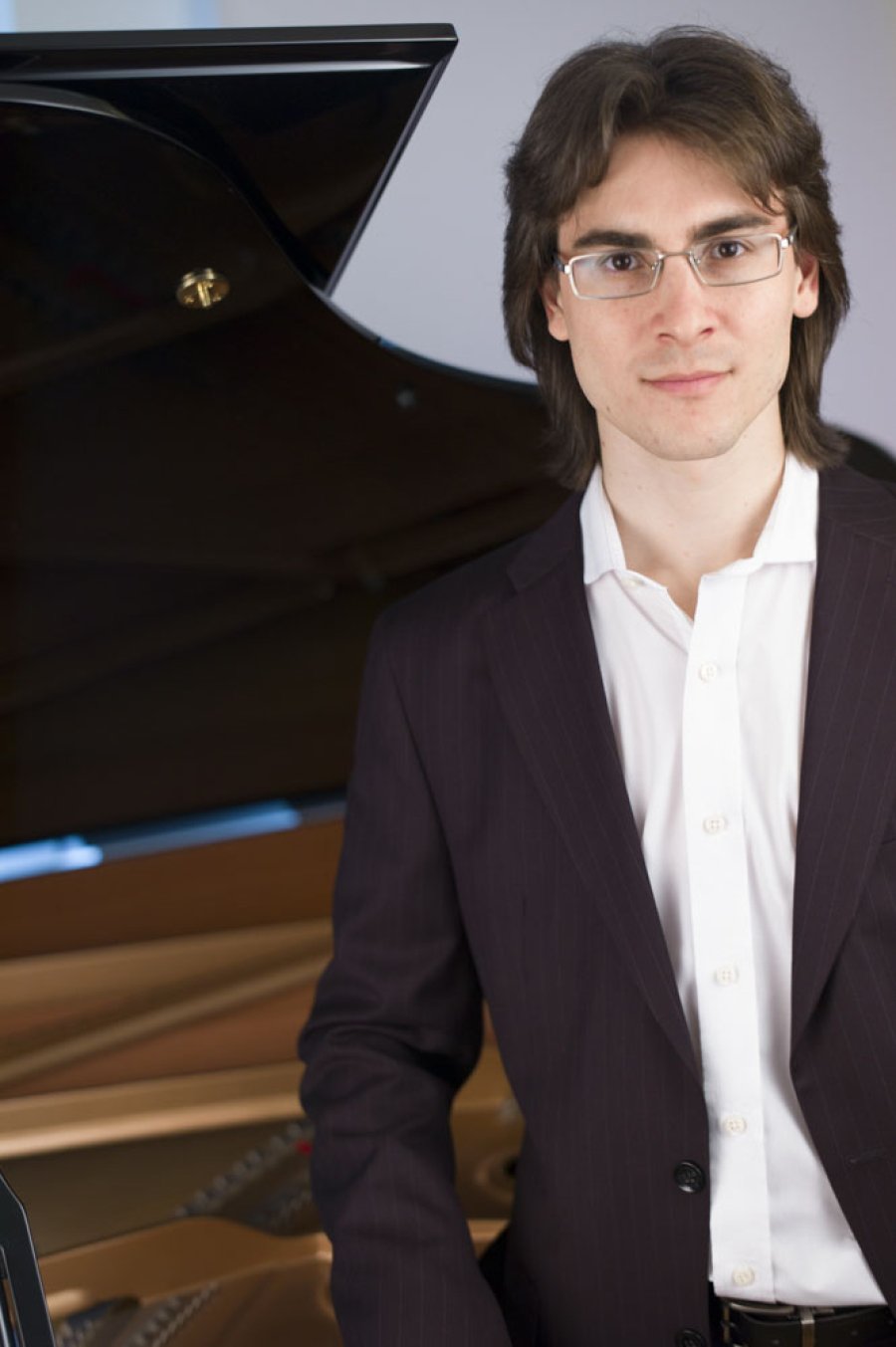 FOTO PRENSA LASSERRE// URIEL PASCUCCI./ El pianista que hoy actuar&aacute; en la sala de Bv. Lehmann.