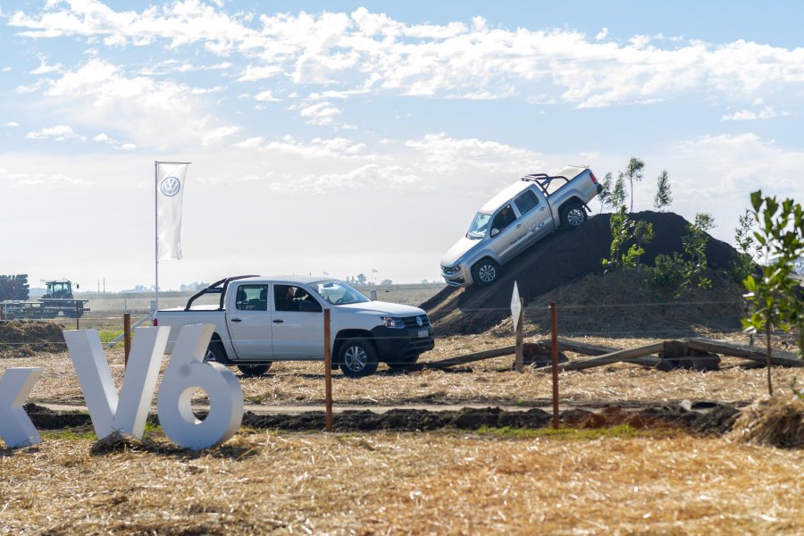 FOTO VW ARGENTINA CAMIONES. Serán uno de los productos que exhibirá VW en Agroactiva.  PISTA DE PRUEBAS. Permitirá ver en acción a las pickup Amarok.