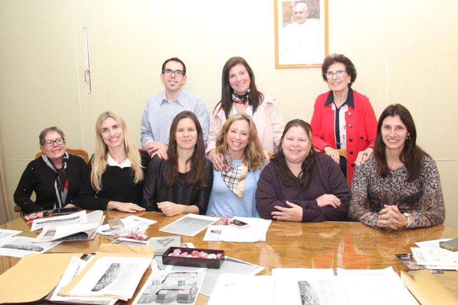 FOTO J. BARRERA// REENCUENTRO./ En nuestra Redacci&oacute;n con la misma redactora que los entrevistara  en 1996.