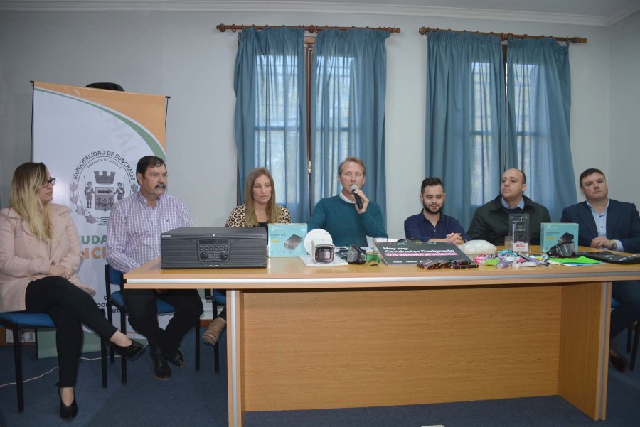 FOTO COMUNICACION// CAMARAS./ Vista parcial del encuentro en que fue presentado el equipamiento.