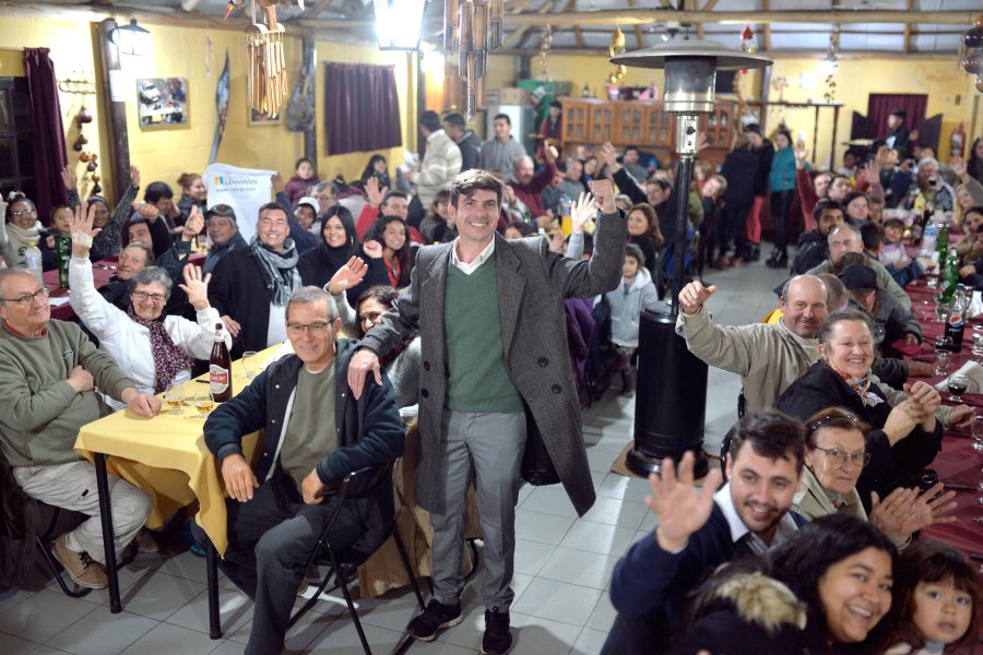 REELECTO./ Beltramo celebr&oacute; con su gente.